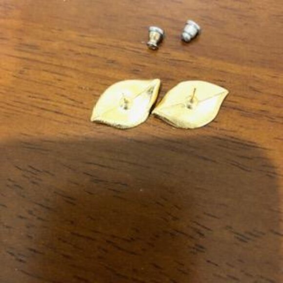 Gold Tone Leaf Stud Earrings Pre-Owned. - Picture 8 of 13